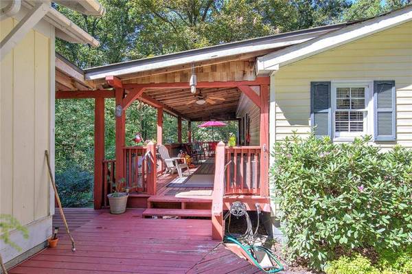 2108 Blackberry Mtn RD, Ellijay, GA 30536