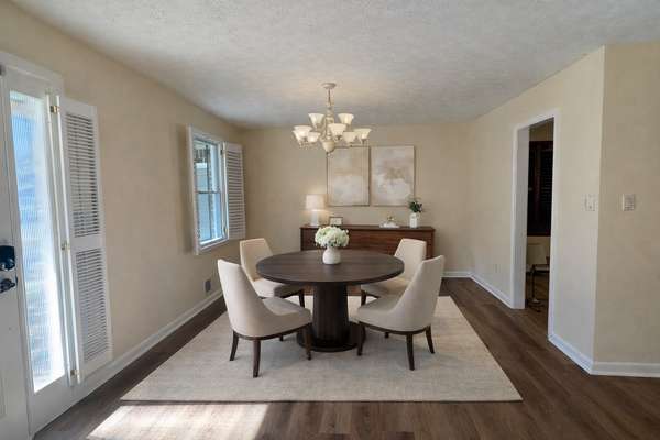 370 Merrydale Dr SW, Marietta, GA 30064-3137