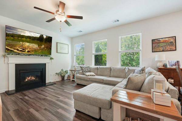 211 Shoals Bridge RD, Acworth, GA 30102
