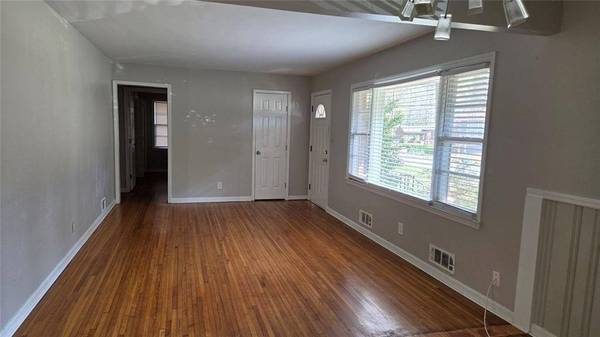 136 Hillsdale DR SE, Atlanta, GA 30315