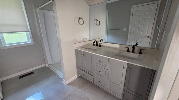 136 Hillsdale DR SE, Atlanta, GA 30315