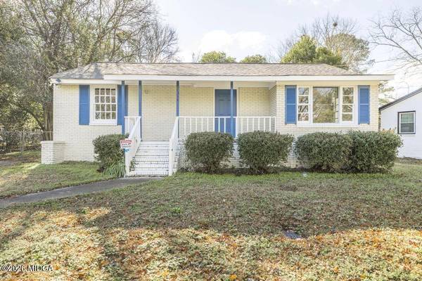 1334 Lakeview Drive, Macon, GA 31206