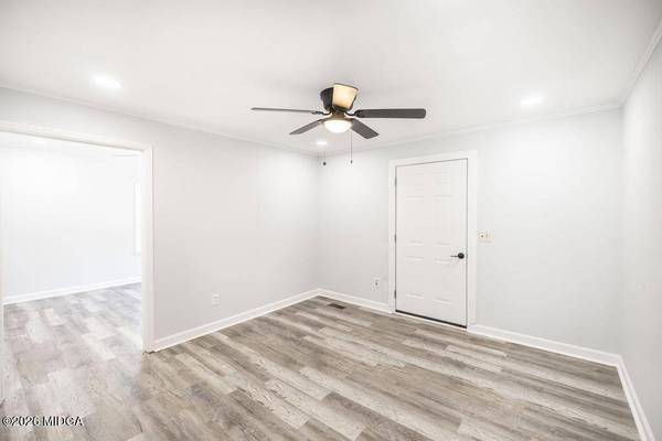 1334 Lakeview Drive, Macon, GA 31206
