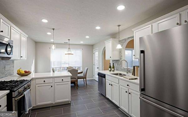 840 Walkingstick DR, Douglasville, GA 30134