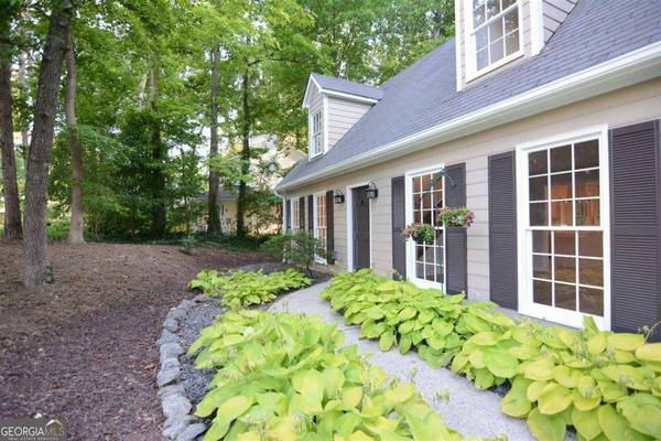 4905 Raven WAY NE, Marietta, GA 30066