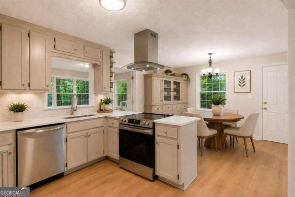 4905 Raven WAY NE, Marietta, GA 30066