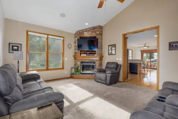 4006 SW Bluegrass Drive, Ankeny, IA 50023