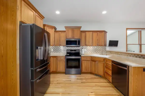 4006 SW Bluegrass Drive, Ankeny, IA 50023