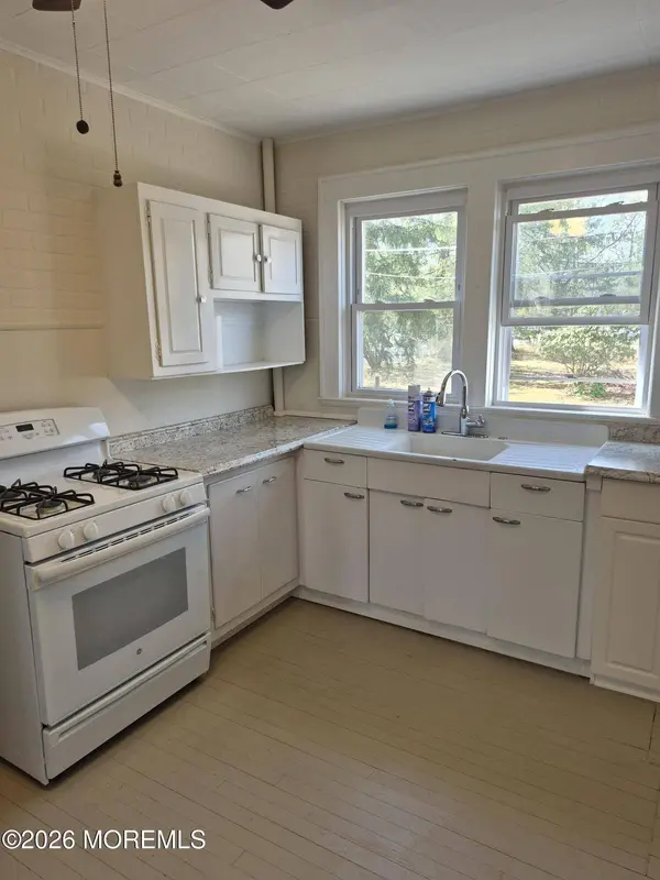 901 Beverly Avenue, Ocean Twp, NJ 07712