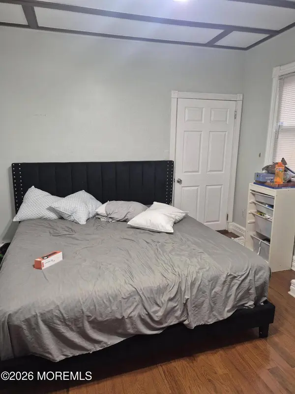 366 Lake Avenue, Oakhurst, NJ 07755