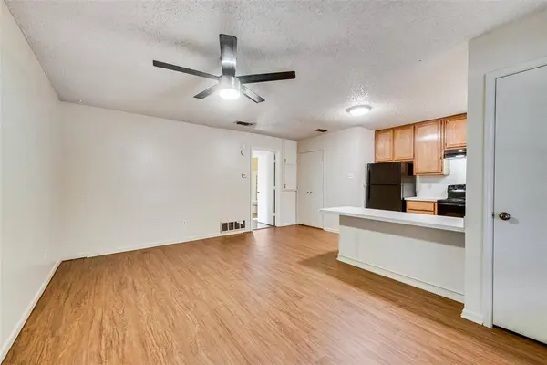 619 Race Street, Crowley, TX 76036