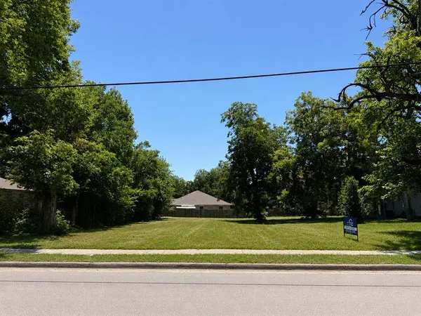 3915 Moulton Street, Greenville, TX 75401