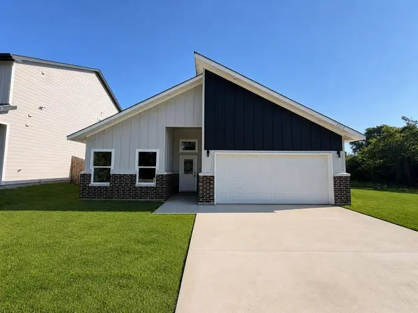 2212 Polk Street, Greenville, TX 75401