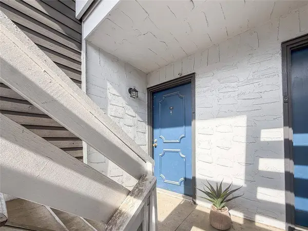 5840 Spring Valley #1104, Dallas, TX 75254