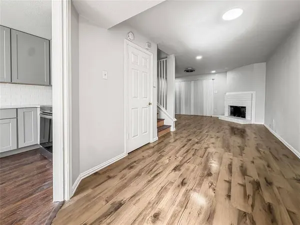 5840 Spring Valley #1104, Dallas, TX 75254