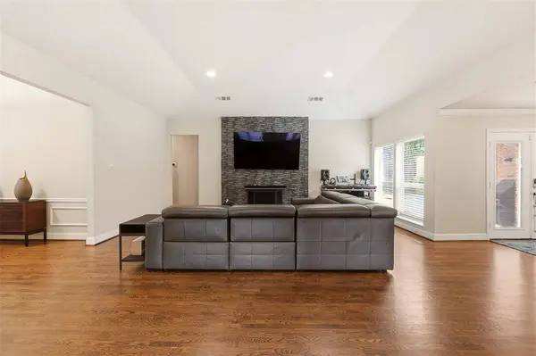 6302 Warm Mist Lane, Dallas, TX 75248