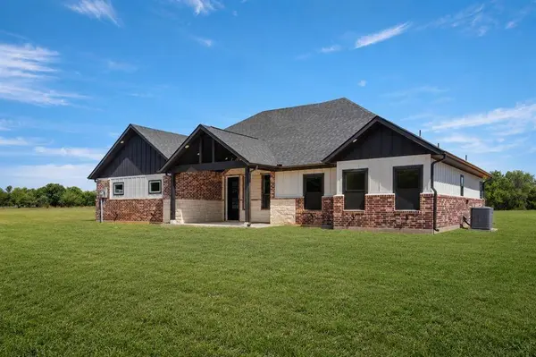 1282 CR 4105, Greenville, TX 75401