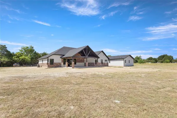 1282 CR 4105, Greenville, TX 75401