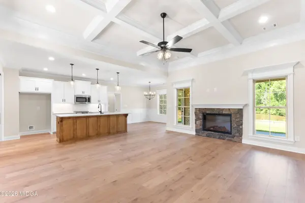 214 Golden Chestnut Bend, Bonaire, GA 31005