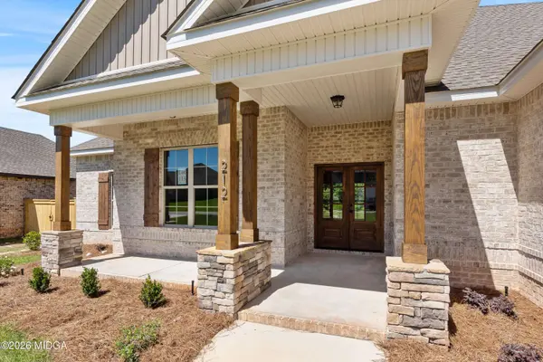 212 Golden Chestnut Bend, Bonaire, GA 31005