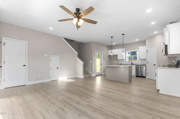 238 Beau Claire Circle, Byron, GA 31008