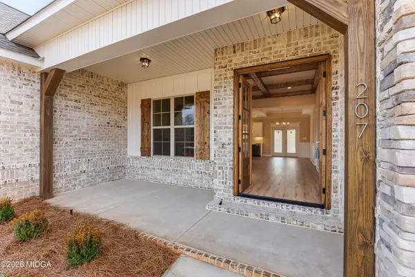 216 Golden Chestnut Bend, Bonaire, GA 31005
