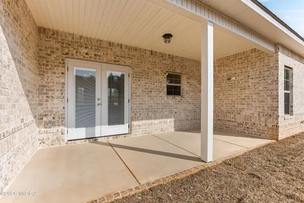 216 Golden Chestnut Bend, Bonaire, GA 31005