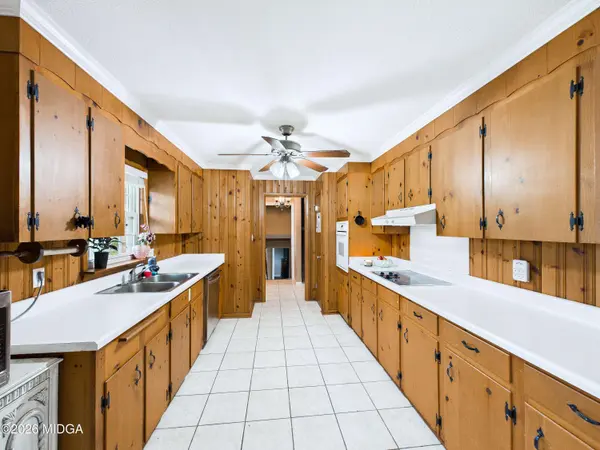 3851 Woodside Drive, Macon, GA 31206