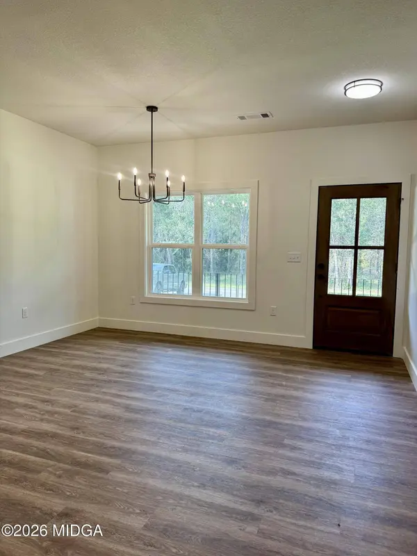 166 Wood Oak Circle, Cochran, GA 31014