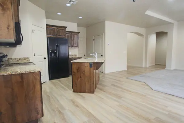 155 E HOLLY Way, Washington, UT 84780