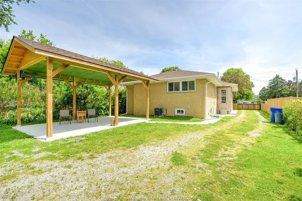 3567 HOWARD, Windsor, ON N9E 3N6
