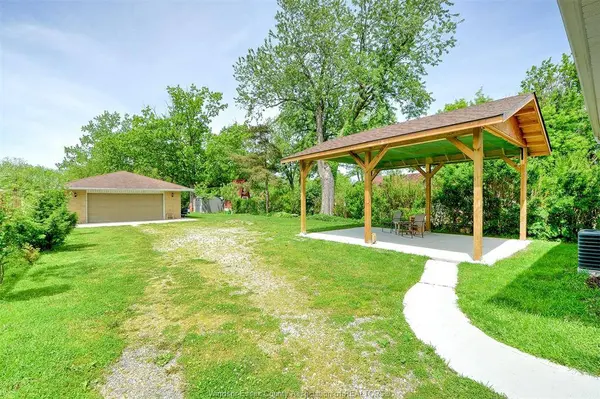 3567 HOWARD, Windsor, ON N9E 3N6
