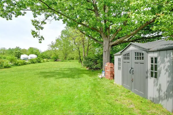 3567 HOWARD, Windsor, ON N9E 3N6