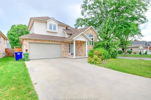 1051 CORA GREENWOOD, Windsor, ON N8P 1K2