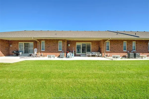 1169 COPELAND Avenue, Windsor, ON N8P 0C6
