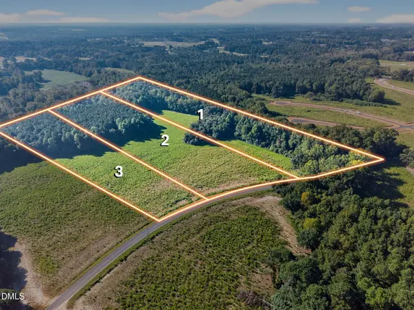2 Mitchell RD, Lillington, NC 27546