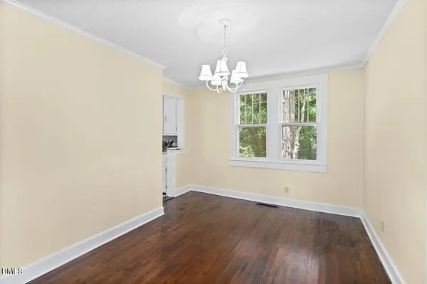 215 W Parker ST, Graham, NC 27253