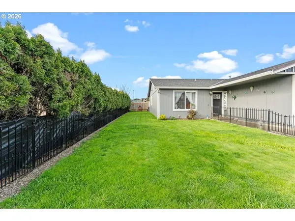 246 E HEMLOCK DR, Gervais, OR 97026