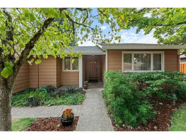 4154 5TH ST, Hubbard, OR 97032