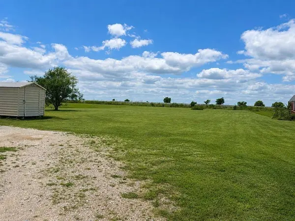 2515 US Highway 77 Highway, Lott, TX 76656