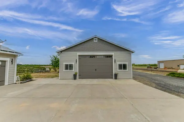 11038 Victory AVE, Oakdale, CA 95361