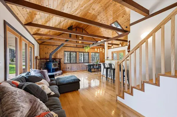 11403 Woodacre RD, Grass Valley, CA 95949