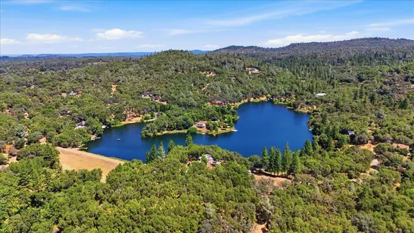 15873 Woodlake CT, Grass Valley, CA 95949