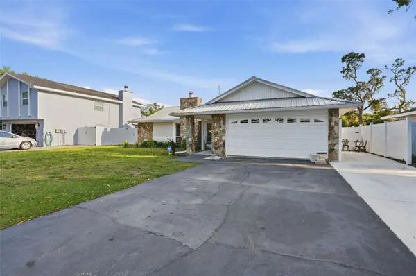 5520 FULMAR DR, Tampa, FL 33625