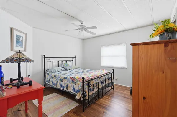 2049 MANOA DR, Holiday, FL 34691