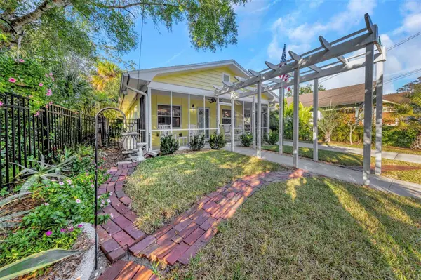 116 READ ST, Tarpon Springs, FL 34689