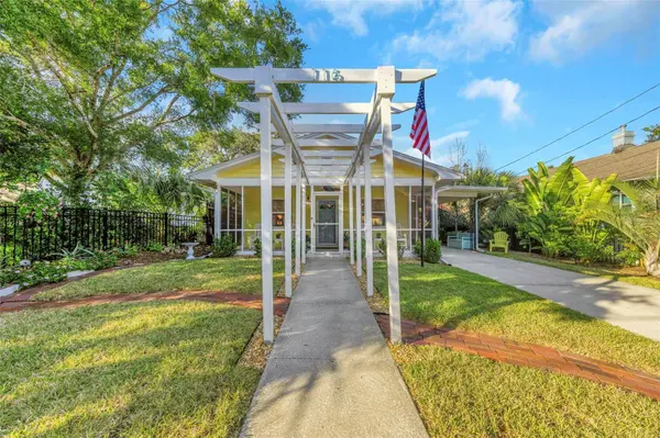 116 READ ST, Tarpon Springs, FL 34689