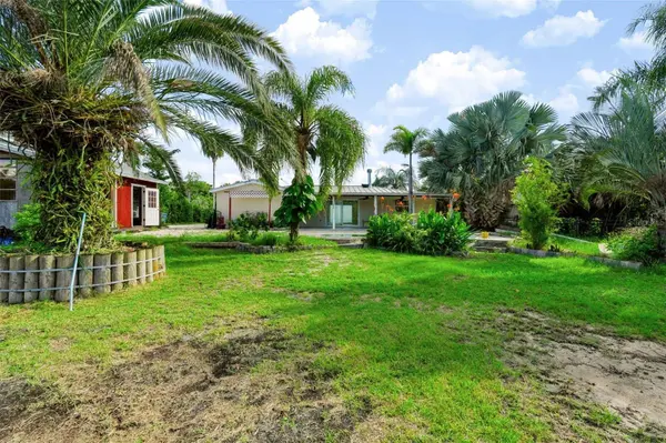 2123 BAYOU DR, Holiday, FL 34691