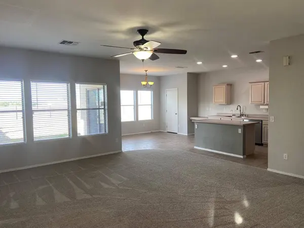 1330 E Pedro Road, Phoenix, AZ 85042