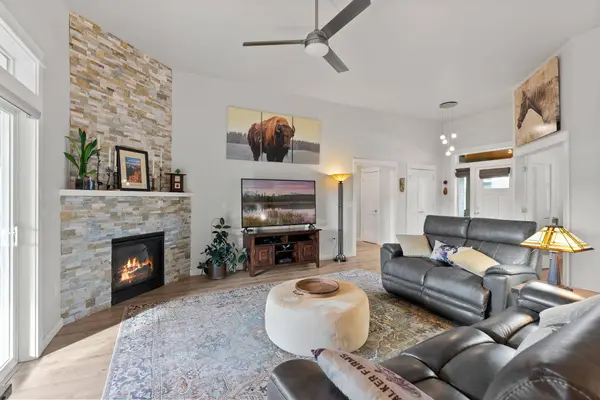4530 Yew AVE, Redmond, OR 97756